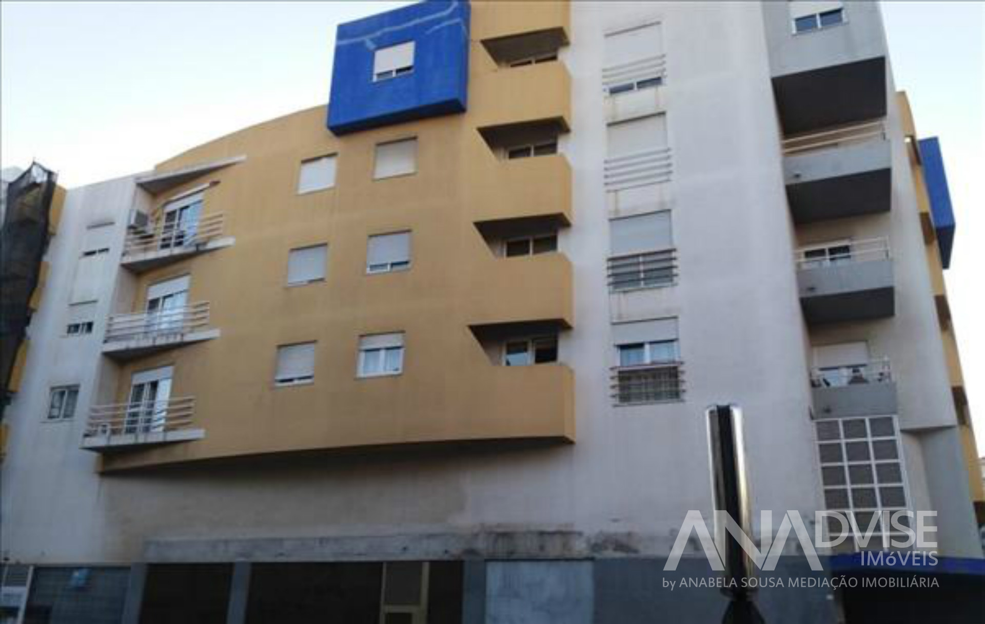 Loja, Lisboa, Odivelas